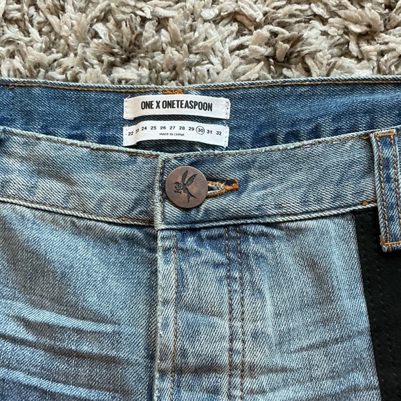 One Teaspoon Light Wash Heartland Viper Bandits Denim Black Fringe Shorts - Picture 3 of 7